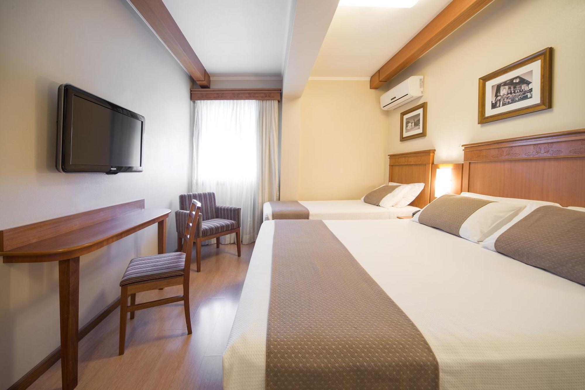 Deluxe Triple Room,1453111585:JPEG