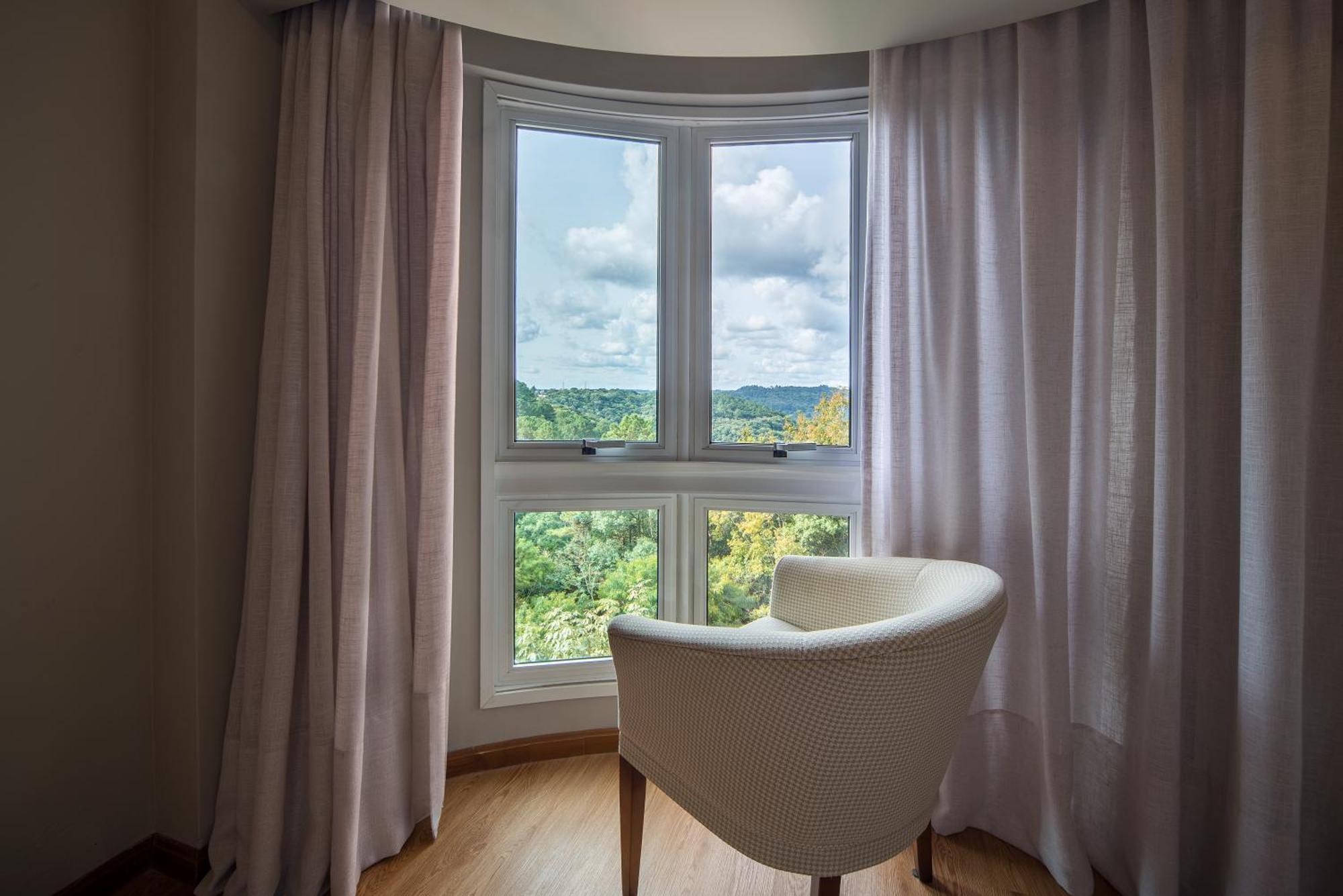 Super Luxury Room,1558061920:JPEG