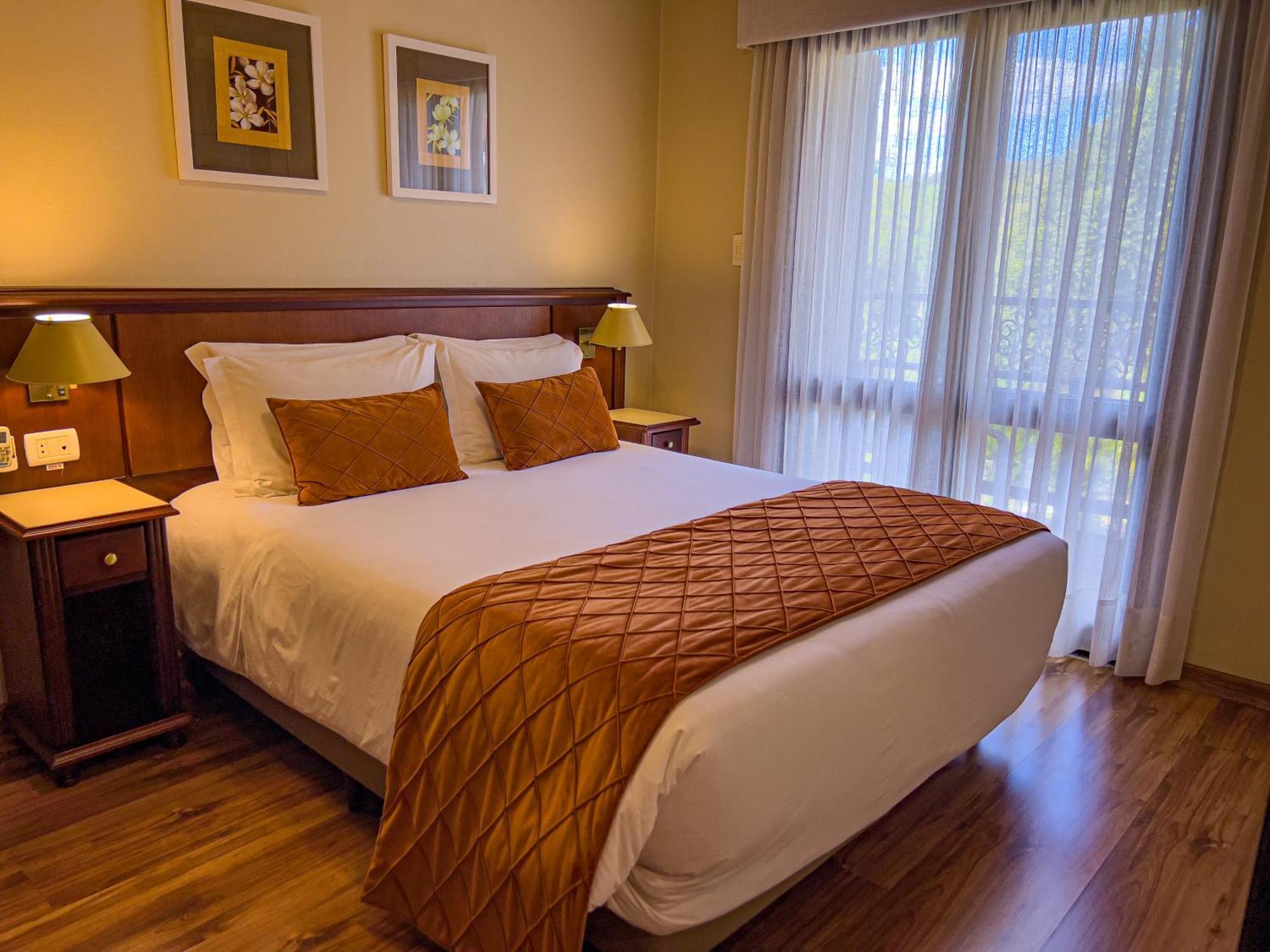 Standard Double or Twin Room,1533975715:JPEG