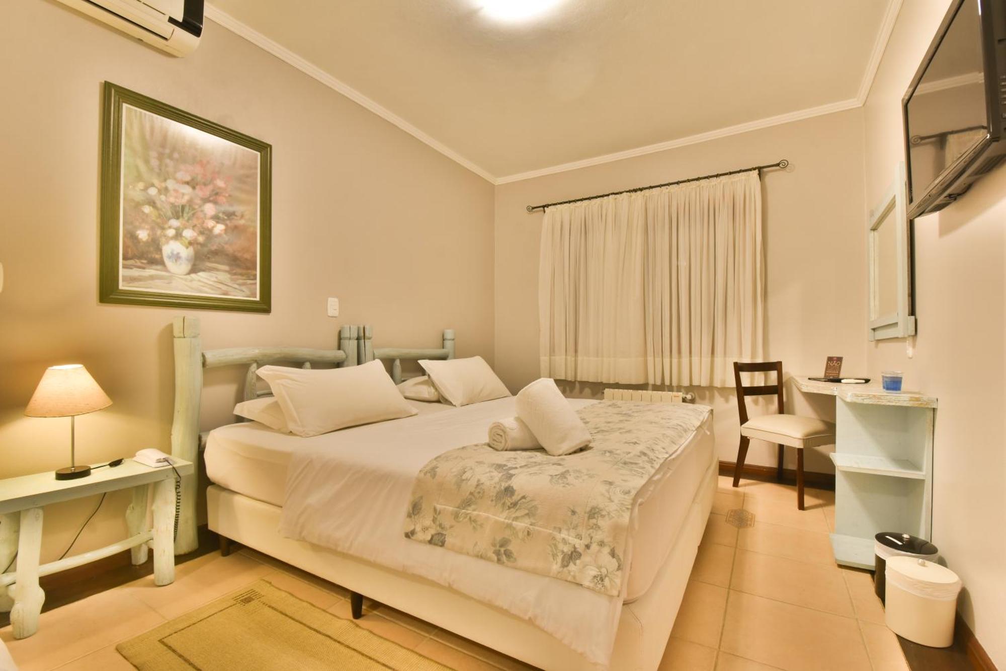 Quarto Luxo,1600572153:JPEG
