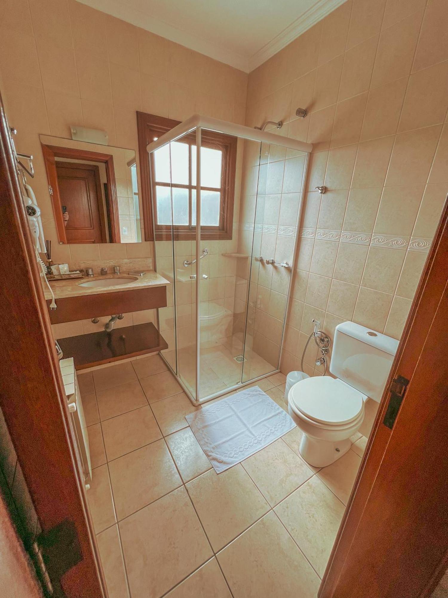 Luxury Triple Room,1703563413:JPEG