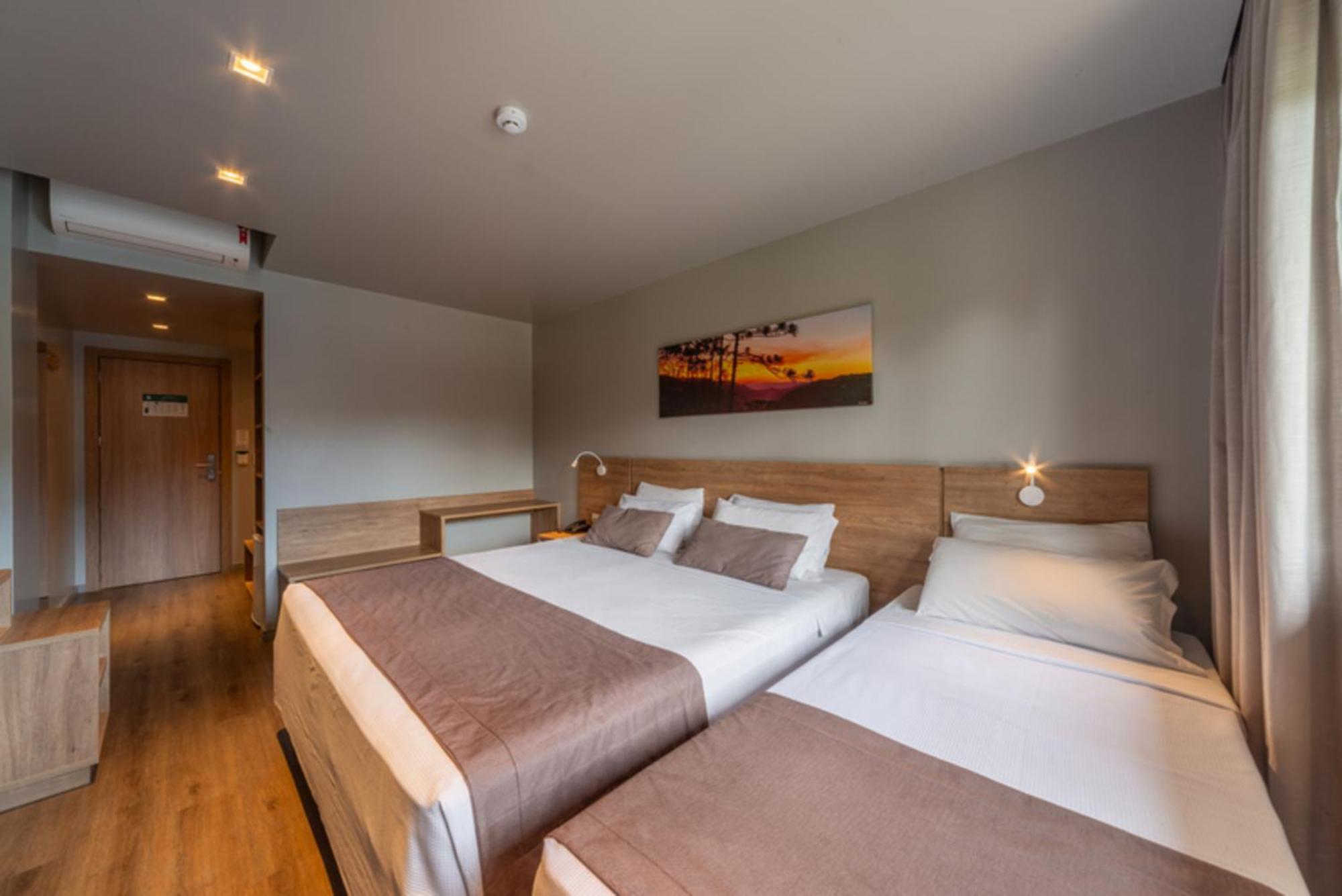 Triple Room,1743229119:JPEG
