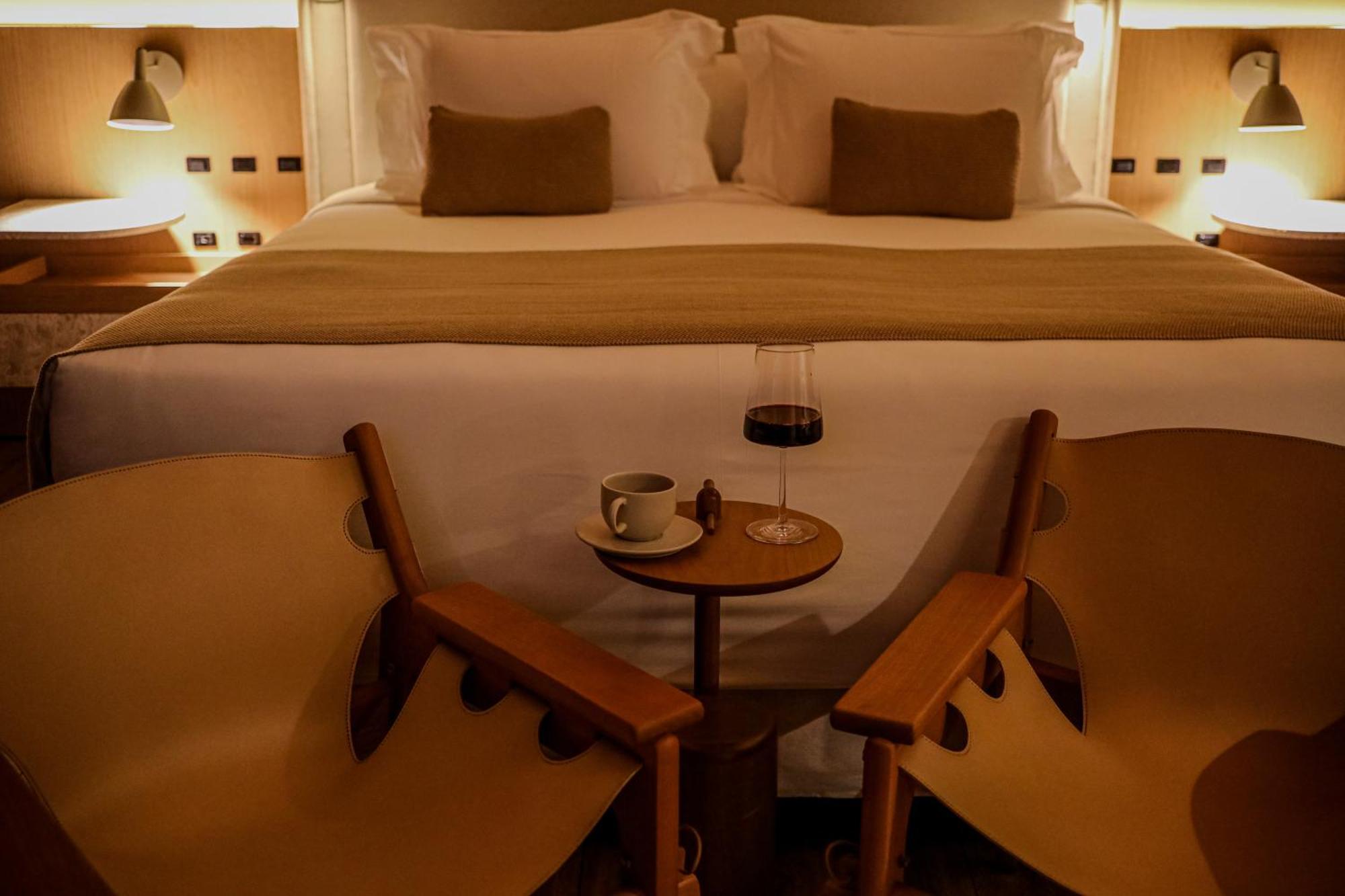 Superior King Suite