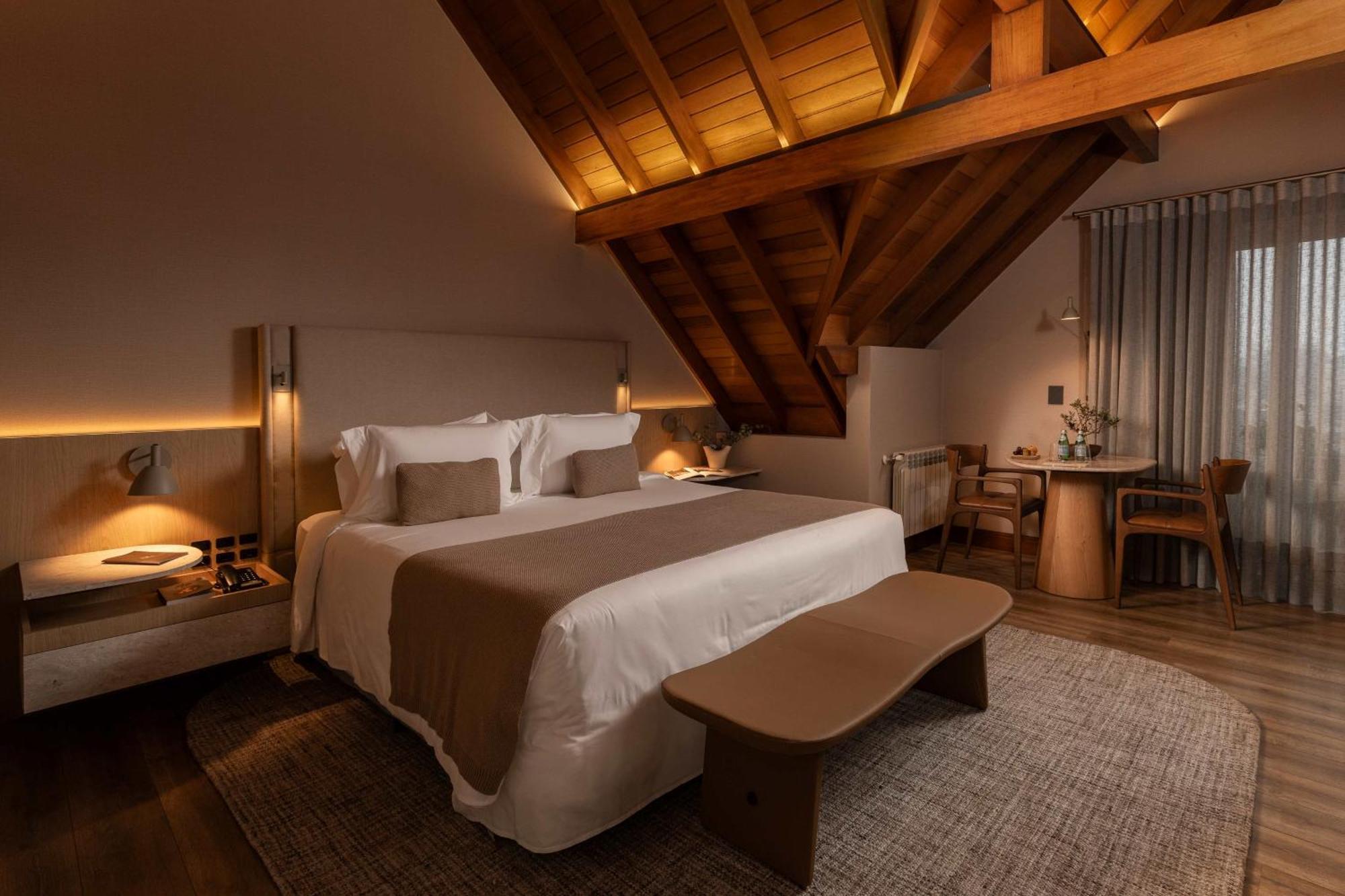 King Suite Spa Bath