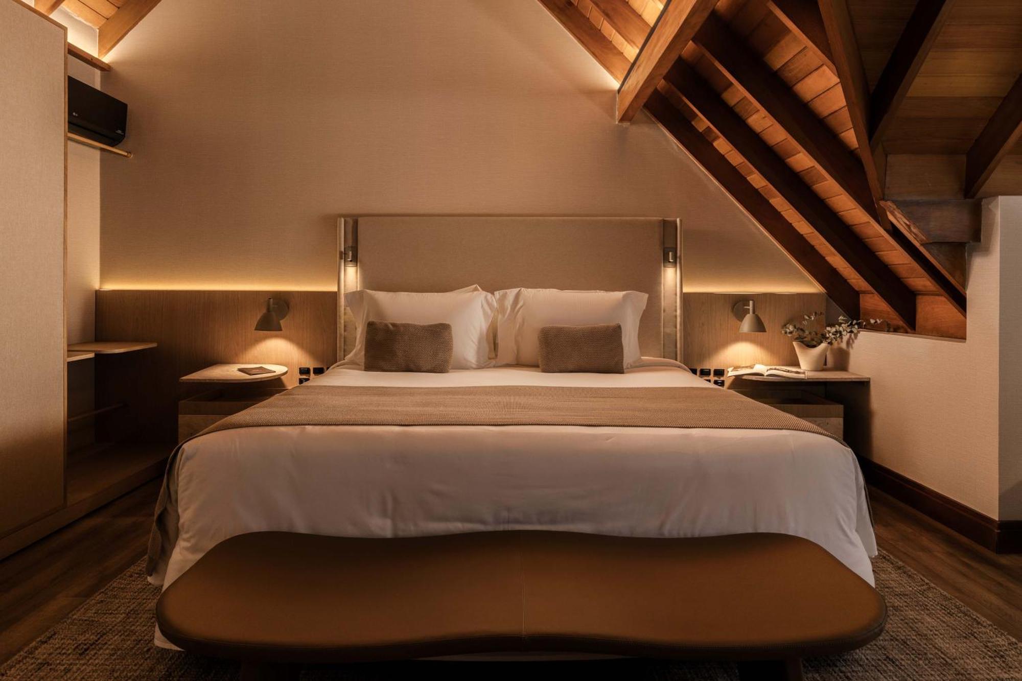 King Suite Spa Bath