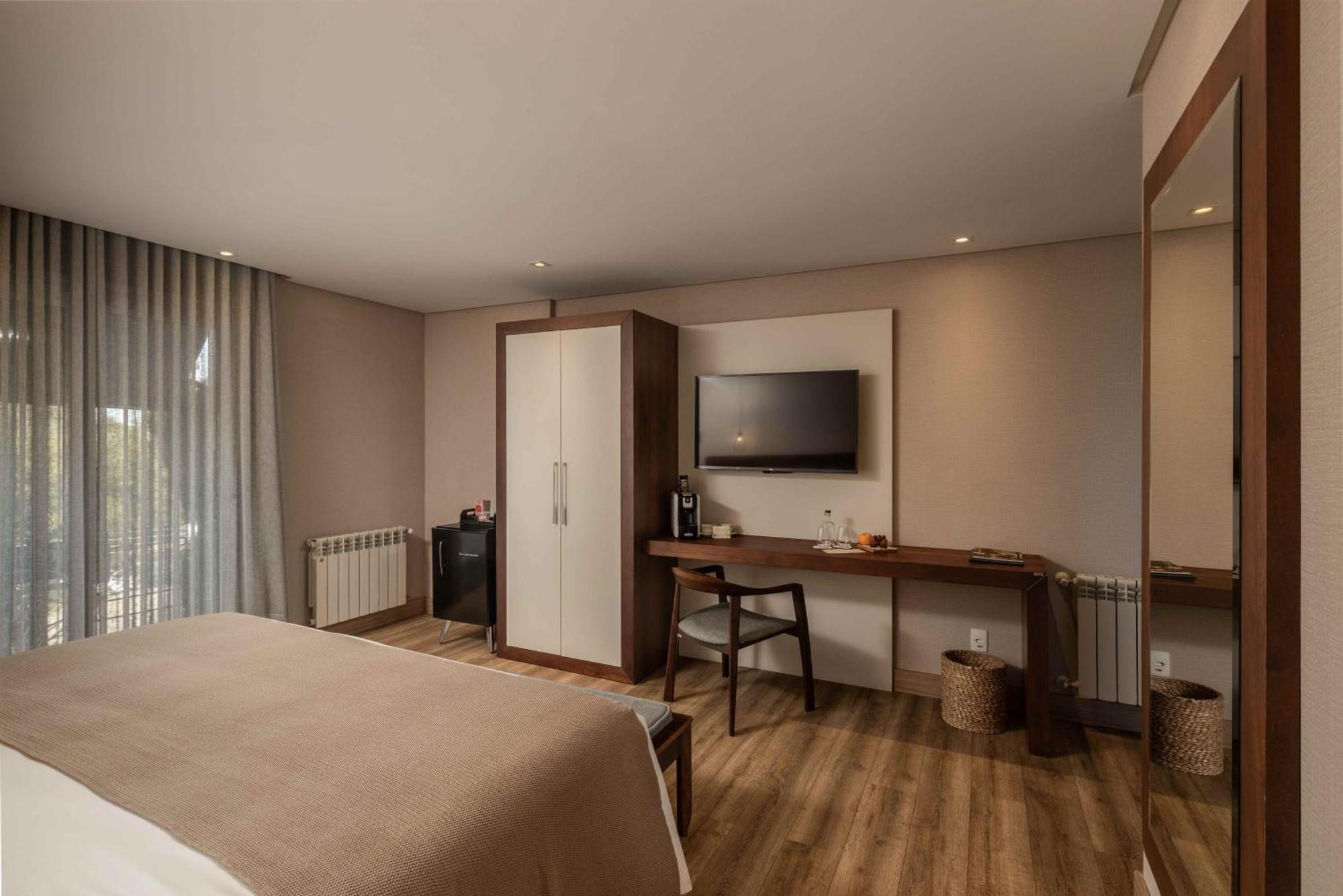 Luxury Superior Room